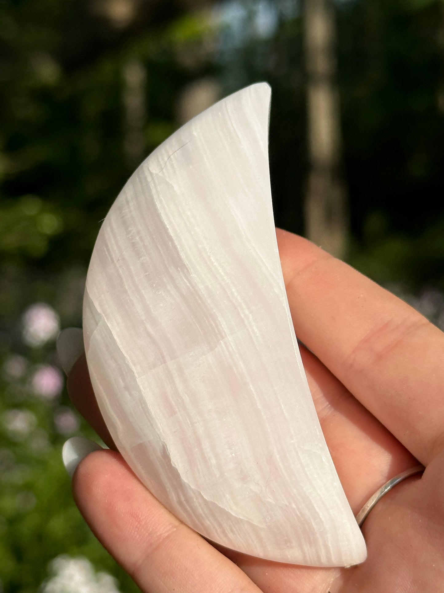 Mangano Calcite Moons -UV!