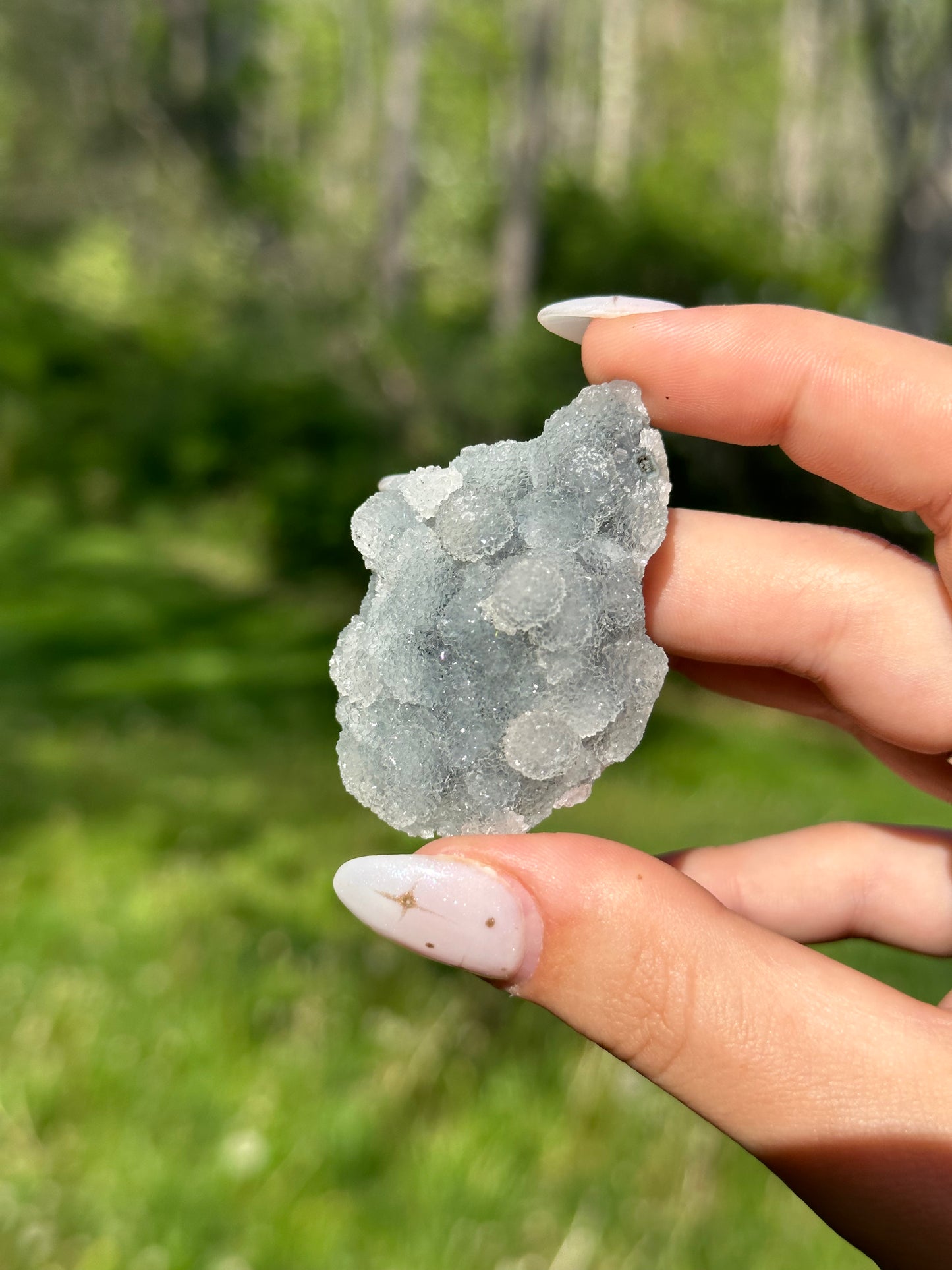 Black chalcedony with gemmy apophyllite - N