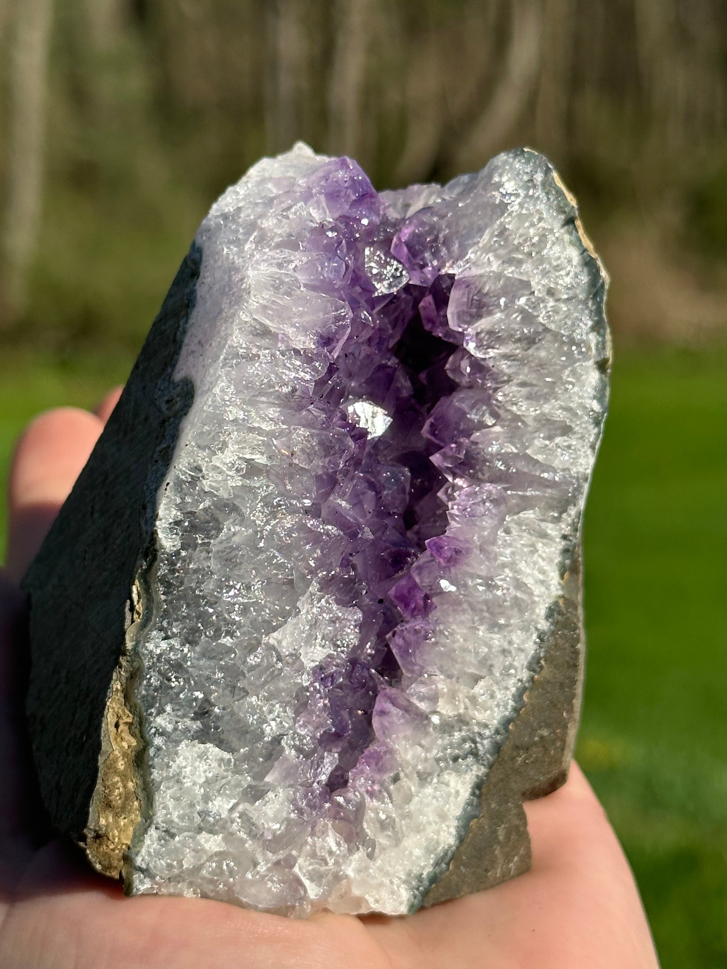 Amethyst Cut Base