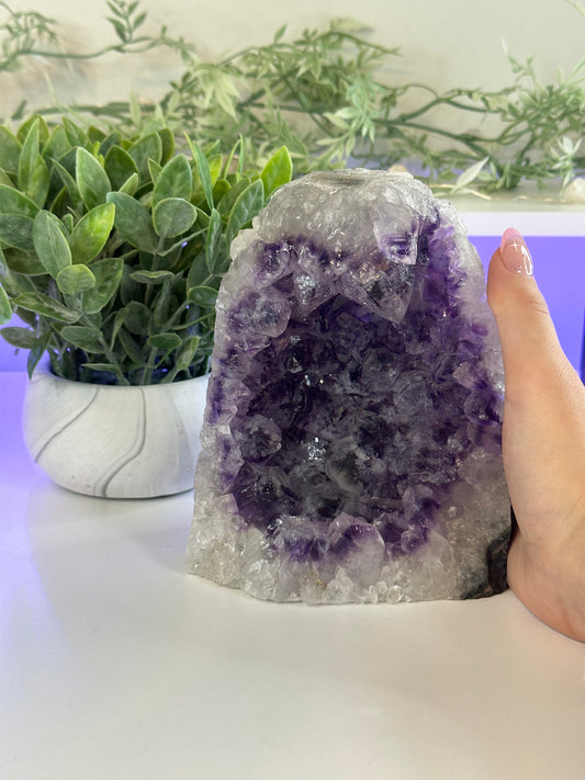 Large phantom amethyst cut base