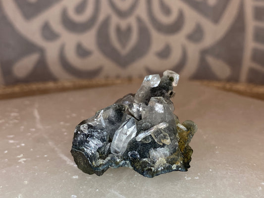 Black chalcedony with gemmy apophyllite - J